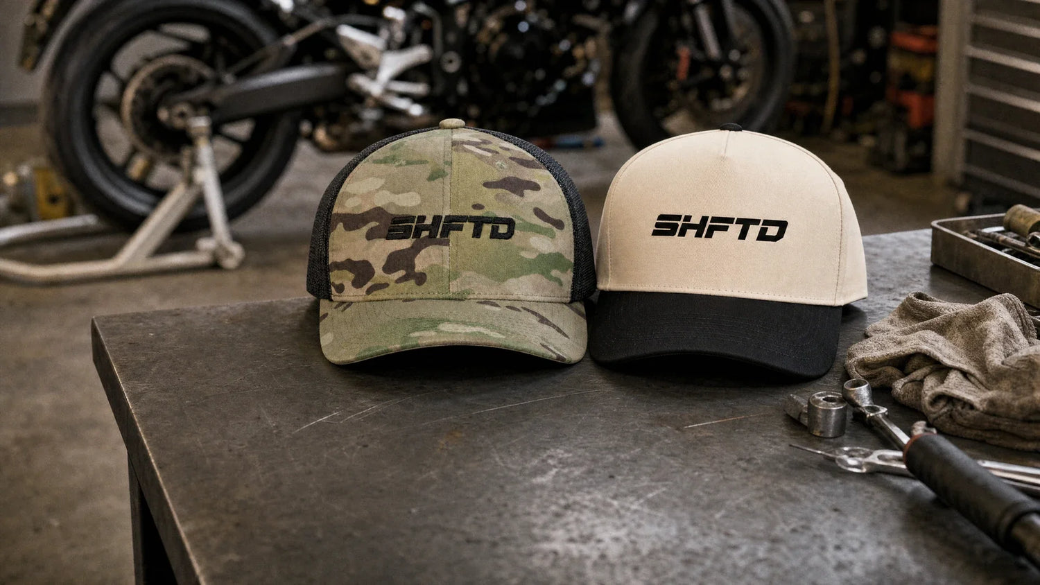 Caps